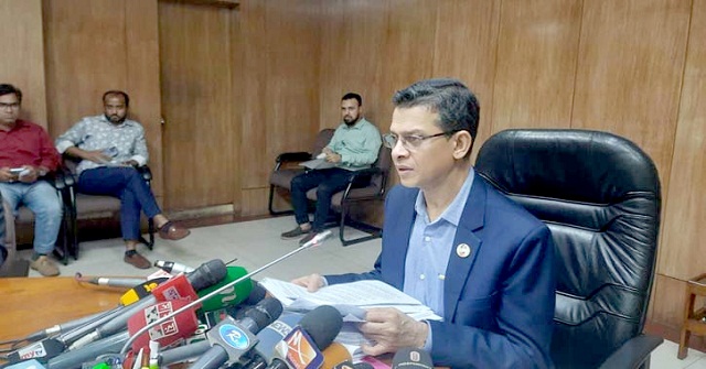 বাড়ছে নারী শ্রমিকদের মাতৃত্বকালীন ছুটি 