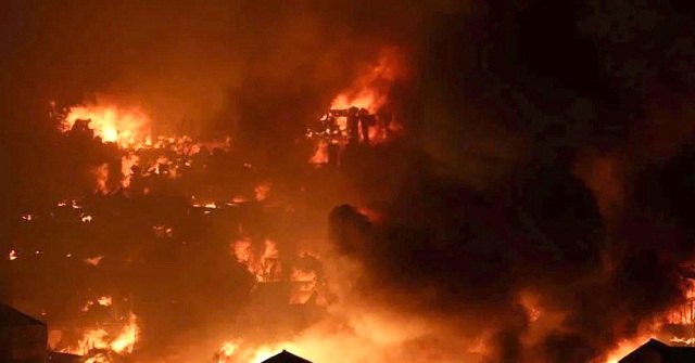 ৩ ঘণ্টা ধরে জ্বলছে কড়াইল বস্তি, নিয়ন্ত্রণে ১৯ ইউনিট