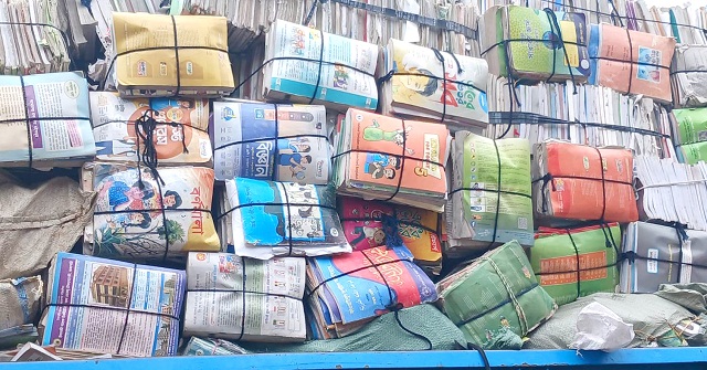  মঠবাড়িয়ায় সরকারি বই বিক্রির টাকা সরকারি ফান্ডে জমা দিলেন সেই প্রধান শিক্ষক 