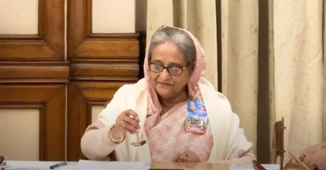 ডাকটিকিট অবমুক্ত করলেন প্রধানমন্ত্রী