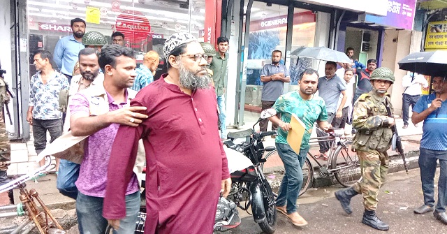 হাসপাতালের ভিতরে কারো মাস্তানী বরদাস্থ করা হবেনা: জেলা প্রশাসক 