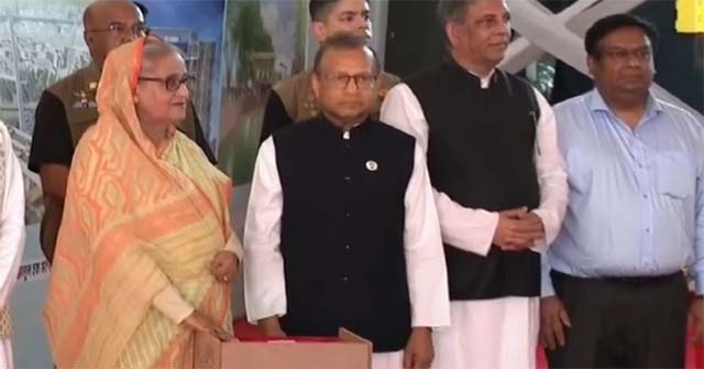 বঙ্গবাজার পাইকারি মার্কেটসহ ৪ প্রকল্পের উদ্বোধন করলেন প্রধানমন্ত্রী