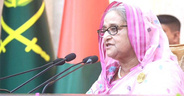 কারো খবরদারির কাছে নতজানু হব না: শেখ হাসিনা 