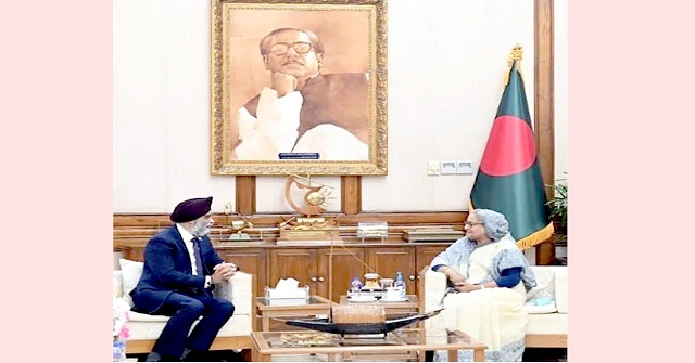 কানাডার উদ্যোক্তাদের বাংলাদেশে বিনিয়োগের আহ্বান প্রধানমন্ত্রীর