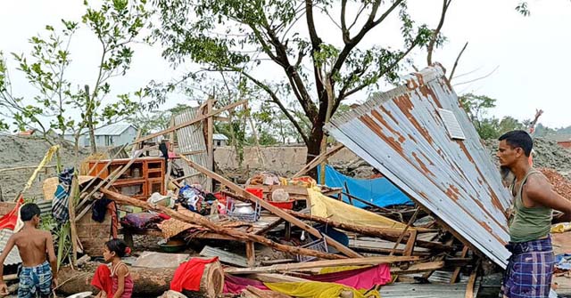 একদিনে কালবৈশাখী ও বজ্রপাতে সারাদেশে প্রা ণ গেলো ১২ জনের