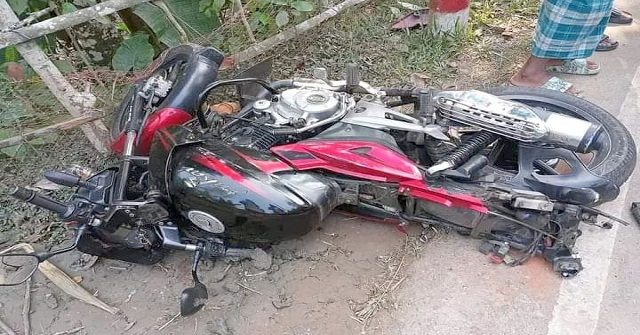 গৌরনদীতে যাত্রীবাহী বাসের সঙ্গে সংঘর্ষে নিহত ১