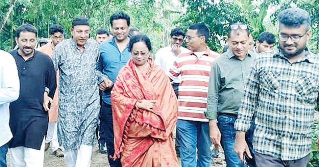 বরিশালে খালখনন কার্যক্রম পরিদশন করলেন বিসিসির প্রশাসক শিরীন