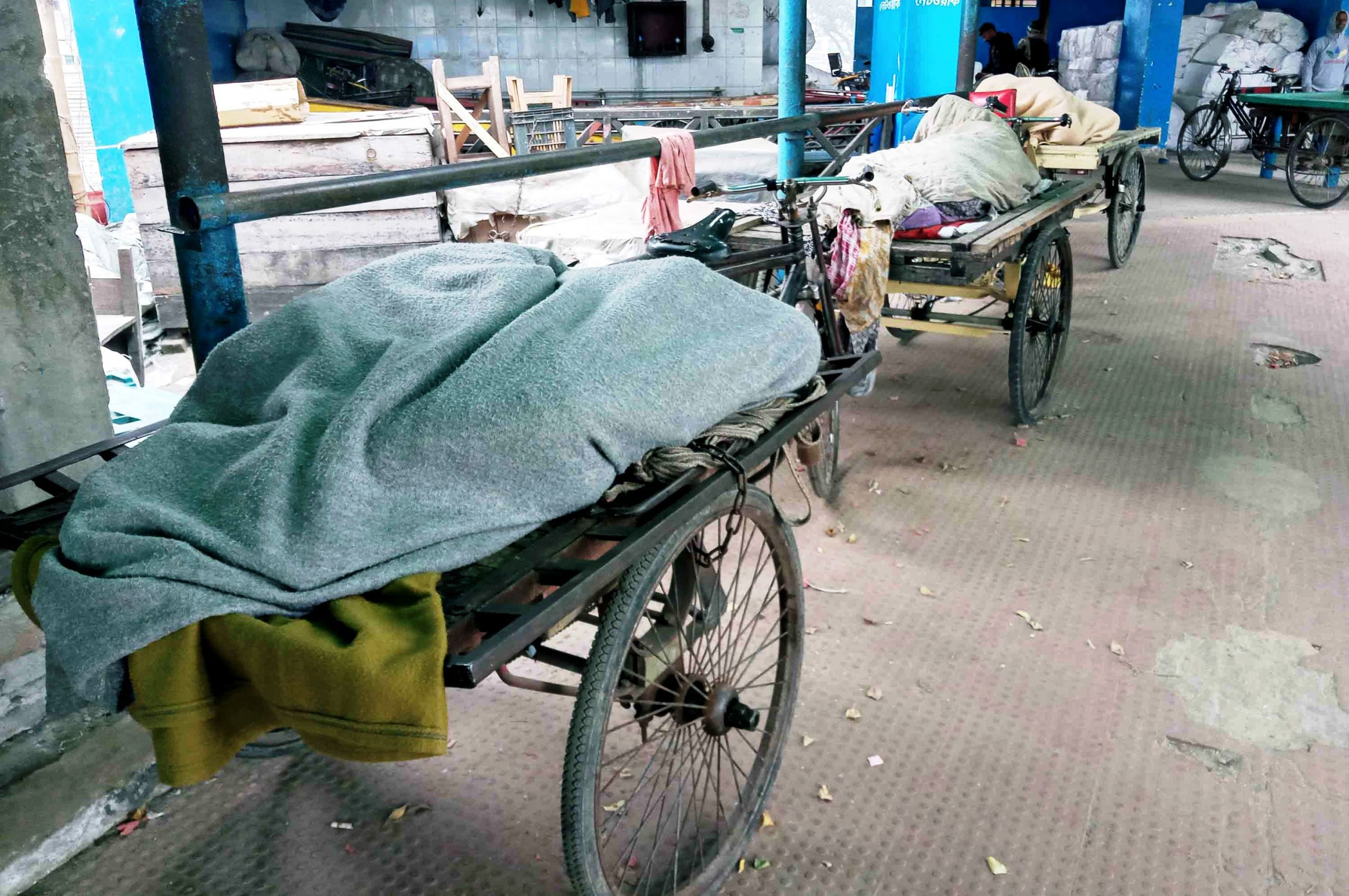 বরিশালে জেঁকে বসেছে শীত, দুর্ভোগে নিম্ন আয়ের মানুষ