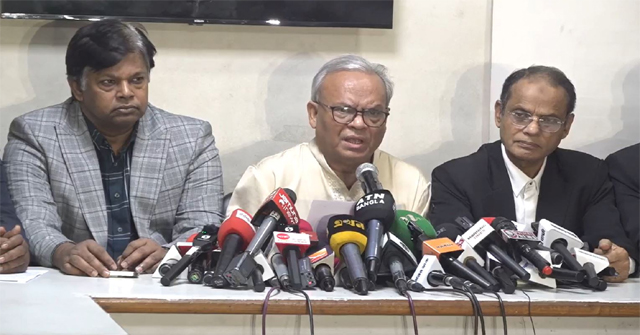 কৃত্রিম আনন্দে থাকলেও সরকার শঙ্কায় রয়েছে : রিজভী