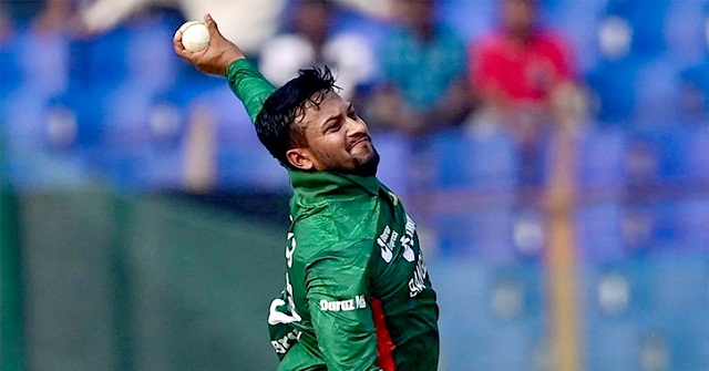 টাইগারদের বোলিং তোপে চাপে ইংল্যান্ড