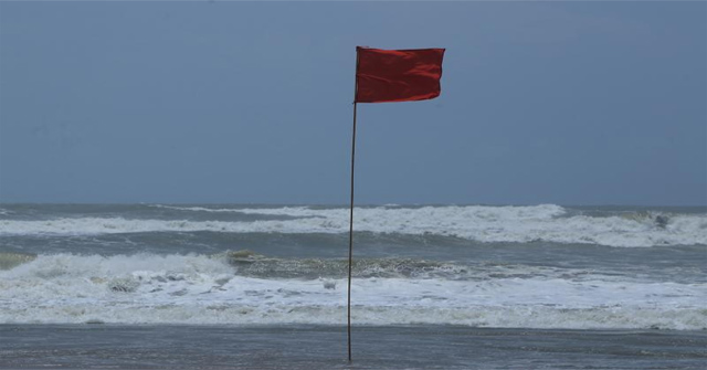   বঙ্গোপসাগরে গভীর নিম্নচাপ, ৩ নম্বর সতর্ক সঙ্কেত জারি