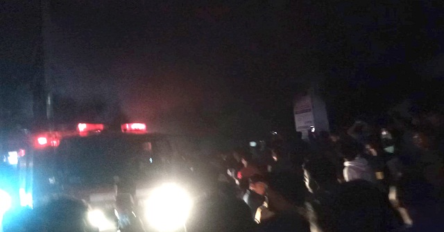 বরিশালে শপিংমলে আগুন