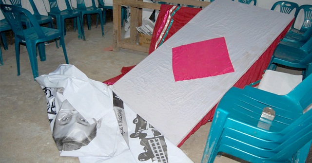 বরিশাল-৫ আসনের স্বতন্ত্র প্রার্থীর নির্বাচনী কার্যালয় ভাঙচুর 