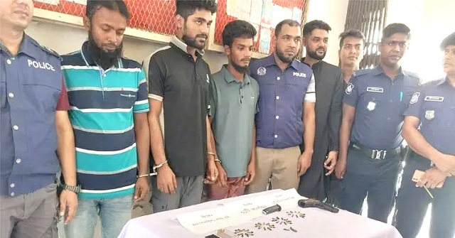 পিরোজপুরে বিদেশি পিস্তল ও গুলিসহ আটক ৩