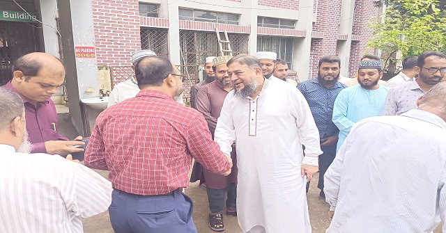 বরিশাল সরকারি টিচার্স ট্রেনিং কলেজ পরিদর্শনে হেলাল