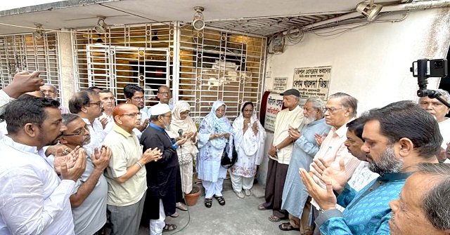  বরিশাল প্রেসক্লাব অডিটোরিয়াম সংস্কার কাজের উদ্বোধন করলেন বিসিসি প্রশাসক শিরীন