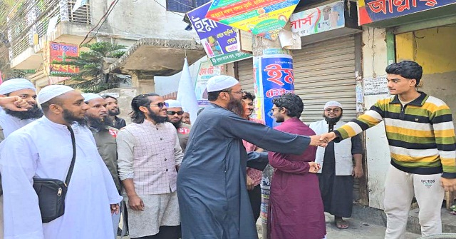 বরিশা‍লের নথুল্লাবাদসহ গুরুত্বপূর্ণ স্থানে ফুট ওভার ব্রিজ নির্মাণ করা হবে: মুফতী ফয়জুল করীম