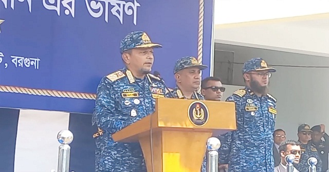অবাধ ও সুষ্ঠু নির্বাচন নিশ্চিতে নৌবাহিনী সদা প্রস্তুত : বরগুনায় নৌবাহিনী প্রধান