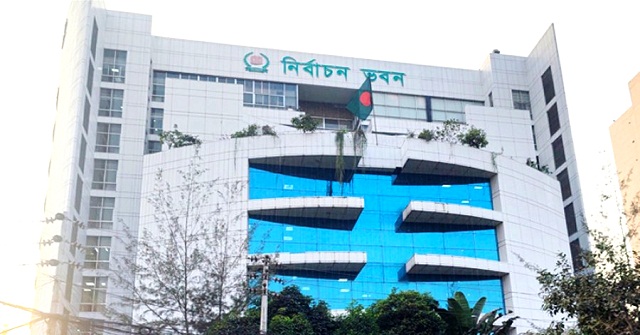 গণভোটে ‘হ্যাঁ’ বা ‘না’র পক্ষে সরকারি কর্মকর্তারা প্রচারণা করতে পারবে না: ইসি