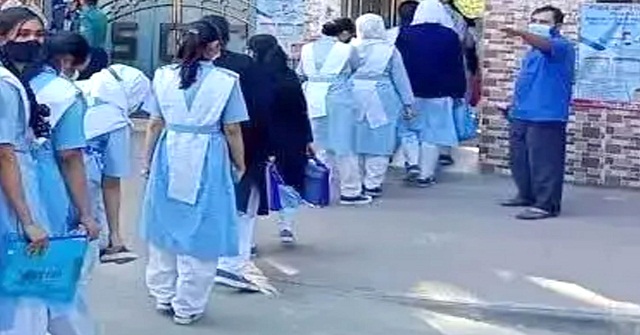 রমজানে মাধ্যমিক স্কুল বন্ধ রাখতে হাইকোর্টের আদেশ চেম্বারে স্থগিত