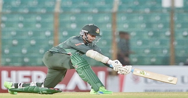 সাকিবকে হারিয়ে চাপে বাংলাদেশ