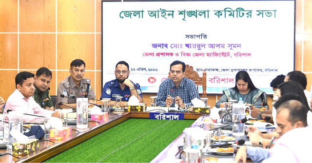 তেল মজুদ বা দাম বাড়ানো হলে কঠোর ব্যবস্থা: জেলা প্রশাসক   