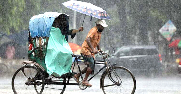 বরিশালসহ ৩ বিভাগে অতিভারী বর্ষণ, চট্টগ্রামে ভূমিধসের আশঙ্কা
