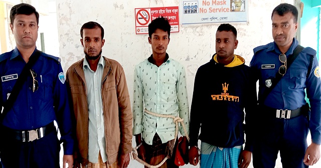 মনপুরায় গরুসহ সংঘবদ্ধ চোর চক্রের ৩ সদস্য আটক 