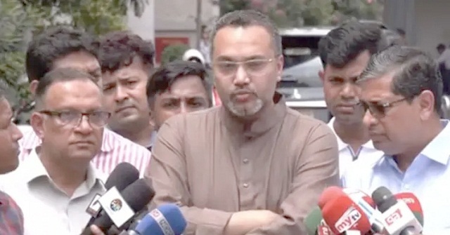 জুলাই থেকে প্রাথমিকের শিক্ষার্থীদের পাটের ব্যাগ-পোশাক দেবে সরকার