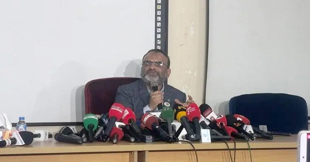 দায়িত্ব থেকে সরে দাঁড়াতে চান ঢাবি ভিসি