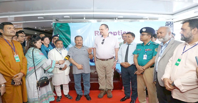 বরিশালের নদী-প্রকৃতিতে মুগ্ধ মার্কিন রাষ্ট্রদূত    