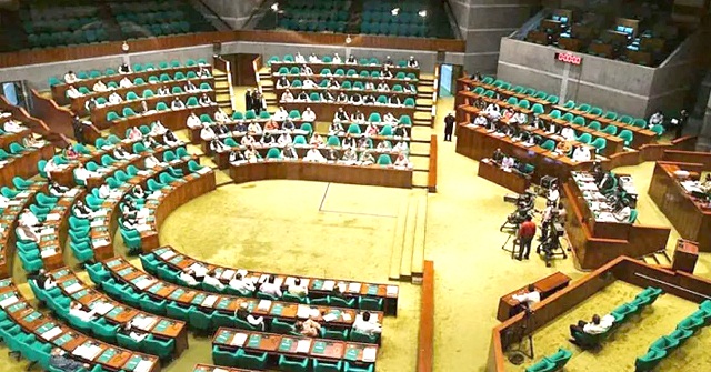  সংশোধনীসহ আ’লীগের রাজনীতি নিষিদ্ধের অধ্যাদেশ পাসের সুপারিশ