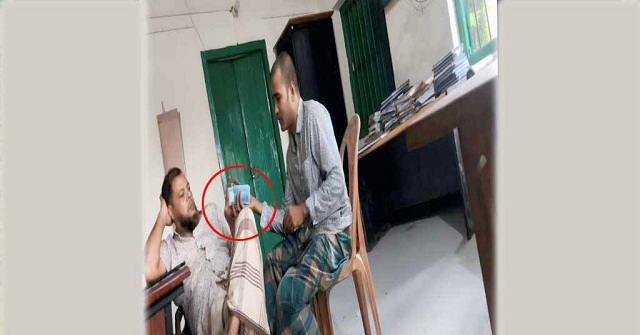 ঘুষ নেওয়া নৌ-পুলিশের ২ সদস্য বরখাস্ত