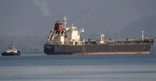  যুক্তরাষ্ট্র-ইরান উত্তেজনায় বিশ্ববাজারে তেলের দাম আরও বাড়লো