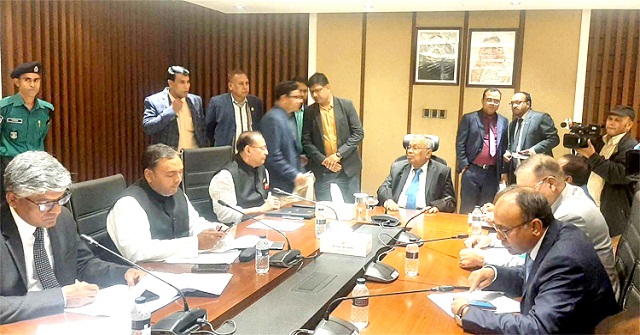 দ্রব্যমূল্যের ঊর্ধ্বগতি, জরুরি সভায় মন্ত্রীরা