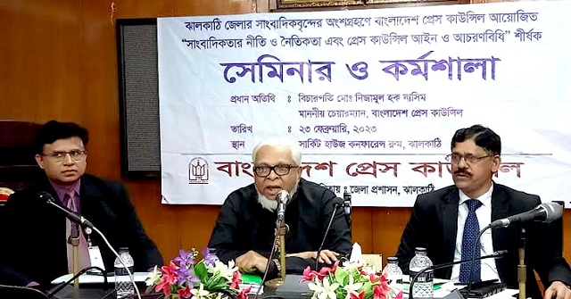  মনপুরায় আমন ধানের ১৮০ হেক্টর বীজতলার ব্যাপক ক্ষতি: কৃষকেরা দুশ্চিন্তায়  