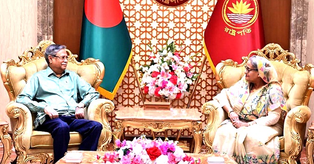 বঙ্গভবনে রাষ্ট্রপতির সঙ্গে প্রধানমন্ত্রীর সৌজন্য সাক্ষাৎ