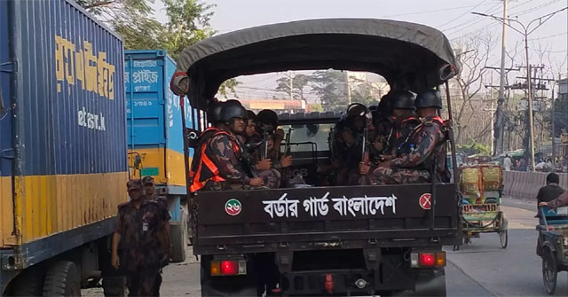  সারাদেশে ২২৮ প্লাটুন বিজিবি মোতায়েন