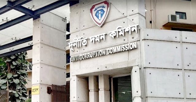 অর্থ আত্মসাৎ মামলায় গ্রামীণ টেলিকমের ৩ কর্মকর্তাকে দুদকের জিজ্ঞাসাবাদ