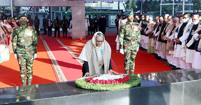 মঠবাড়িয়ায়  যুবককে কুপিয়ে নদীতে ফেলে দিল প্রতিপক্ষরা 