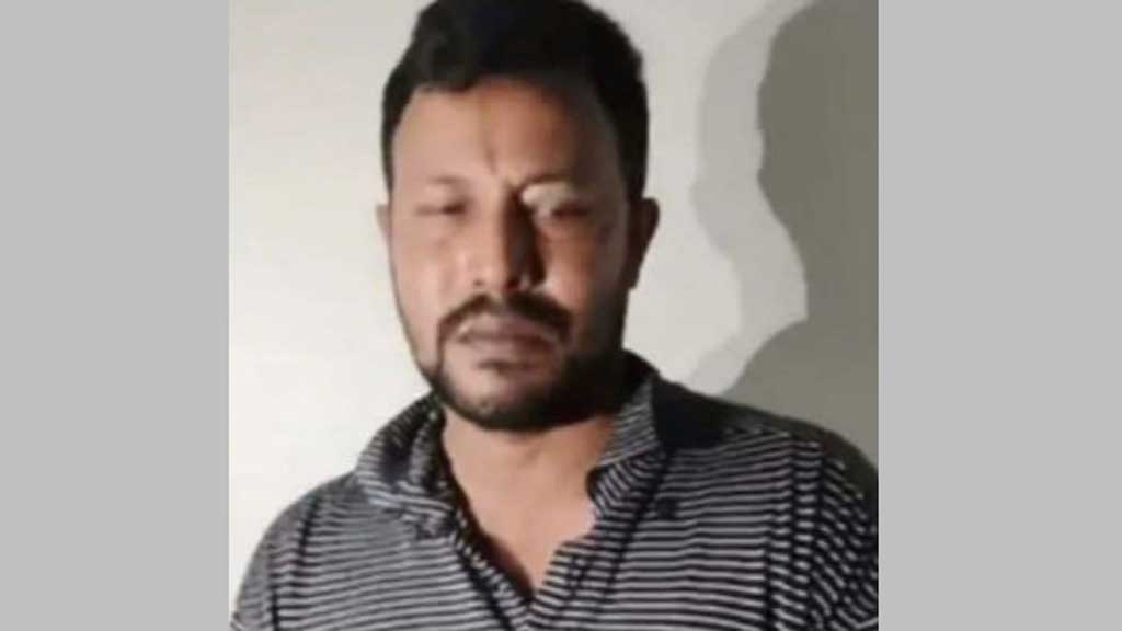  আবু সাঈদের মাকে নিয়ে ‘কটূক্তি’, পুলিশ সদস্য প্রত্যাহার
