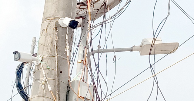 অপরাধ নিয়ন্ত্রণে মঠবাড়িয়ায় সিসি ক্যামেরা স্থাপন 