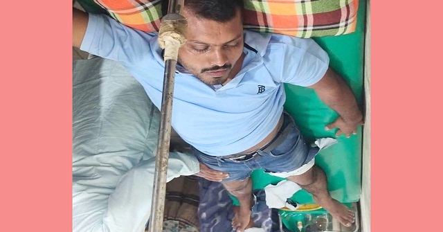  কুয়াকাটায় ছাত্রদল ও যুবদলের হামলায় আহত সাংবাদিক 