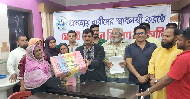 নারীদের স্বাবলম্বী করতে সর্বোচ্চ গুরুত্ব দিয়েছেন প্রধানমন্ত্রী: রহমাতুল্লাহ