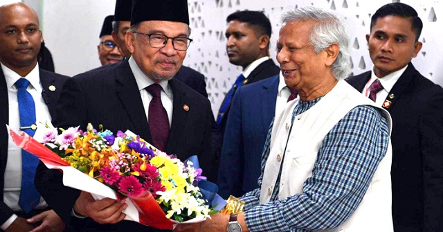 মালয়েশিয়ার প্রধানমন্ত্রী ঢাকায়
