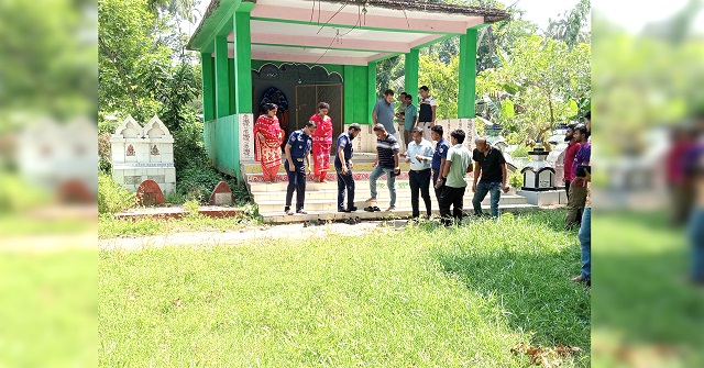 পিরোজপুর পৌর শ্মশানে চুরি, মন্দিরের প্রতিমা ভাংচুর অগ্নিসংযোগ