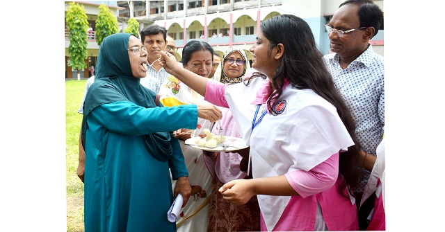 বরিশালে পাসের হার কমলেও কর্তৃপক্ষ বলছে ‘গুণগত মান’ বেড়েছে