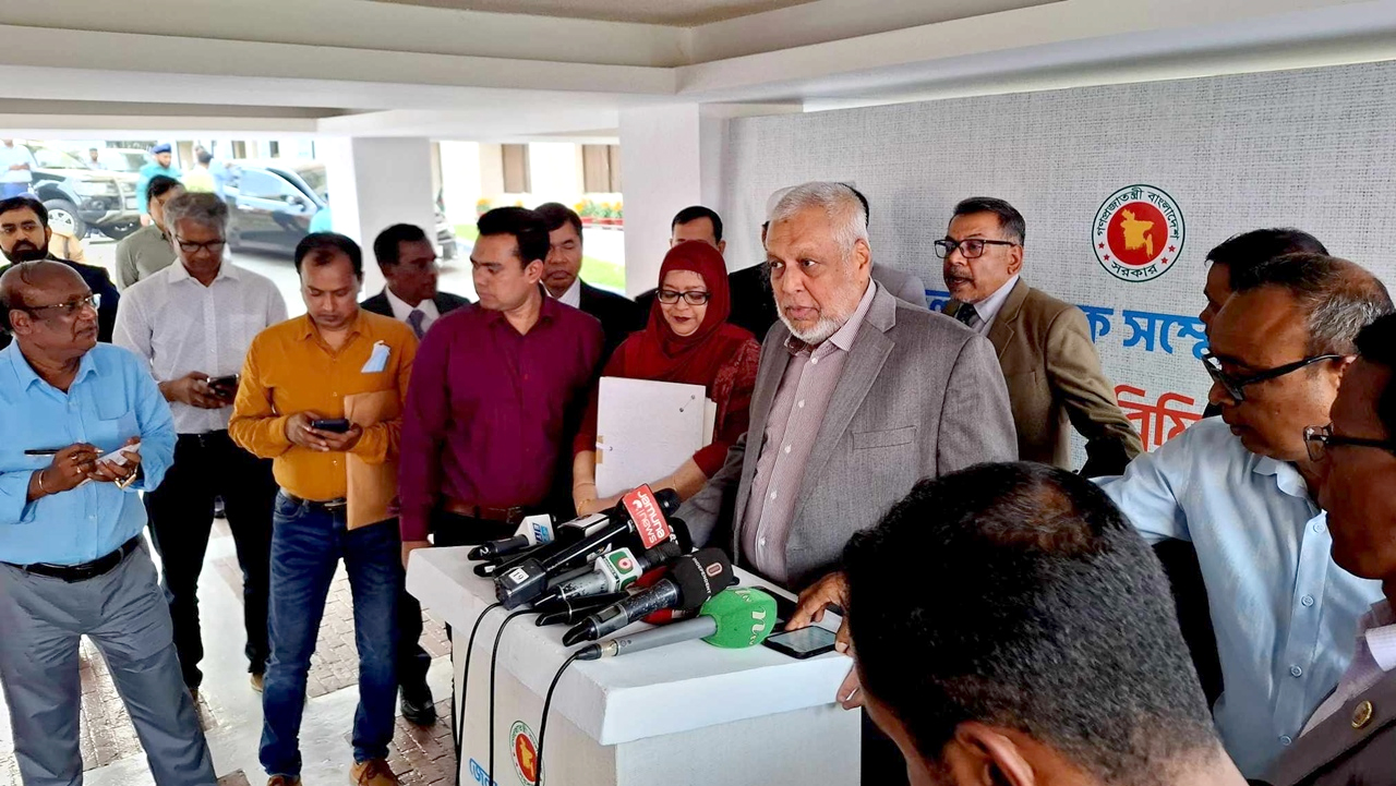 মসজিদ-অফিসে এসি ২৫ ডিগ্রি রাখার নির্দেশনা, না মানলে লোডশেডিং