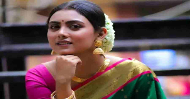 অশ্লীল পোশাক–আশাক হয় না, অশ্লীল মানুষের আচরণ হয়:ইধিকা