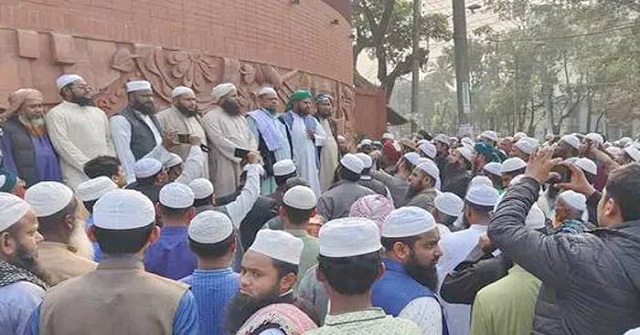 শ্রী শ্রী শংকর মঠ পরিদর্শনে মেয়র সাদিক